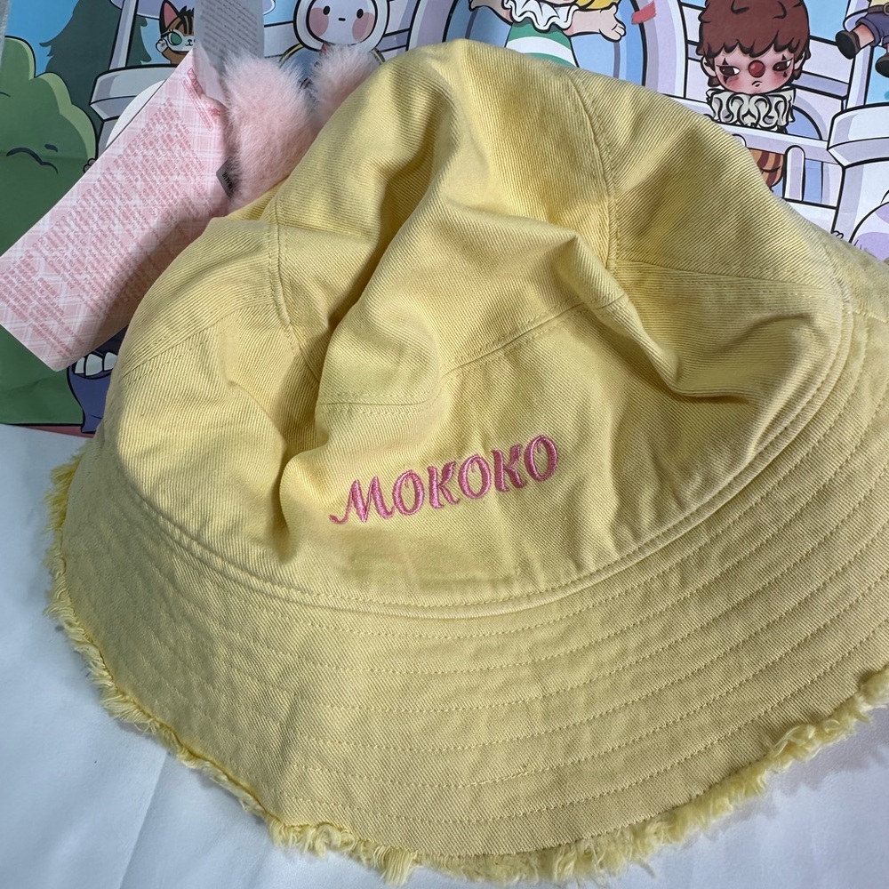 Pop Mart Awakening Spring Series MOKOKO Doll Bucket Hat Pop Land - Picture 8 of 8